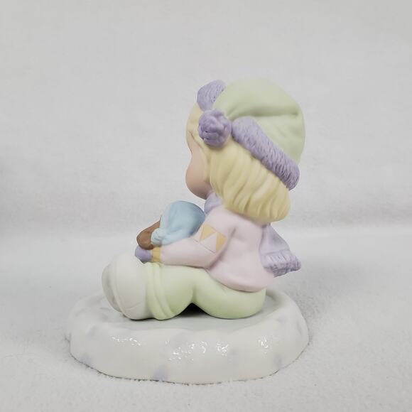 Precious Moments 2007 Your Friendship Keeps Me Warm Even On The Coldest Days - Picture 5 of 9